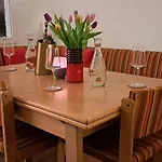 דירה Sommertraum Am Ossiacher - Direkter Seezugang, Zentrumsnah Und Erlebniscard