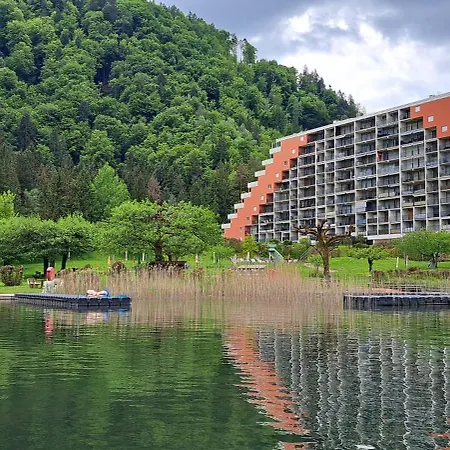 Sommertraum Am Ossiacher - Direkter Seezugang, Zentrumsnah Und Erlebniscard 아파트 빌라흐